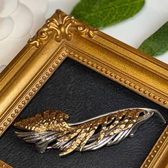 Gold and Silver Feather Brooch - Picture 9 of 16